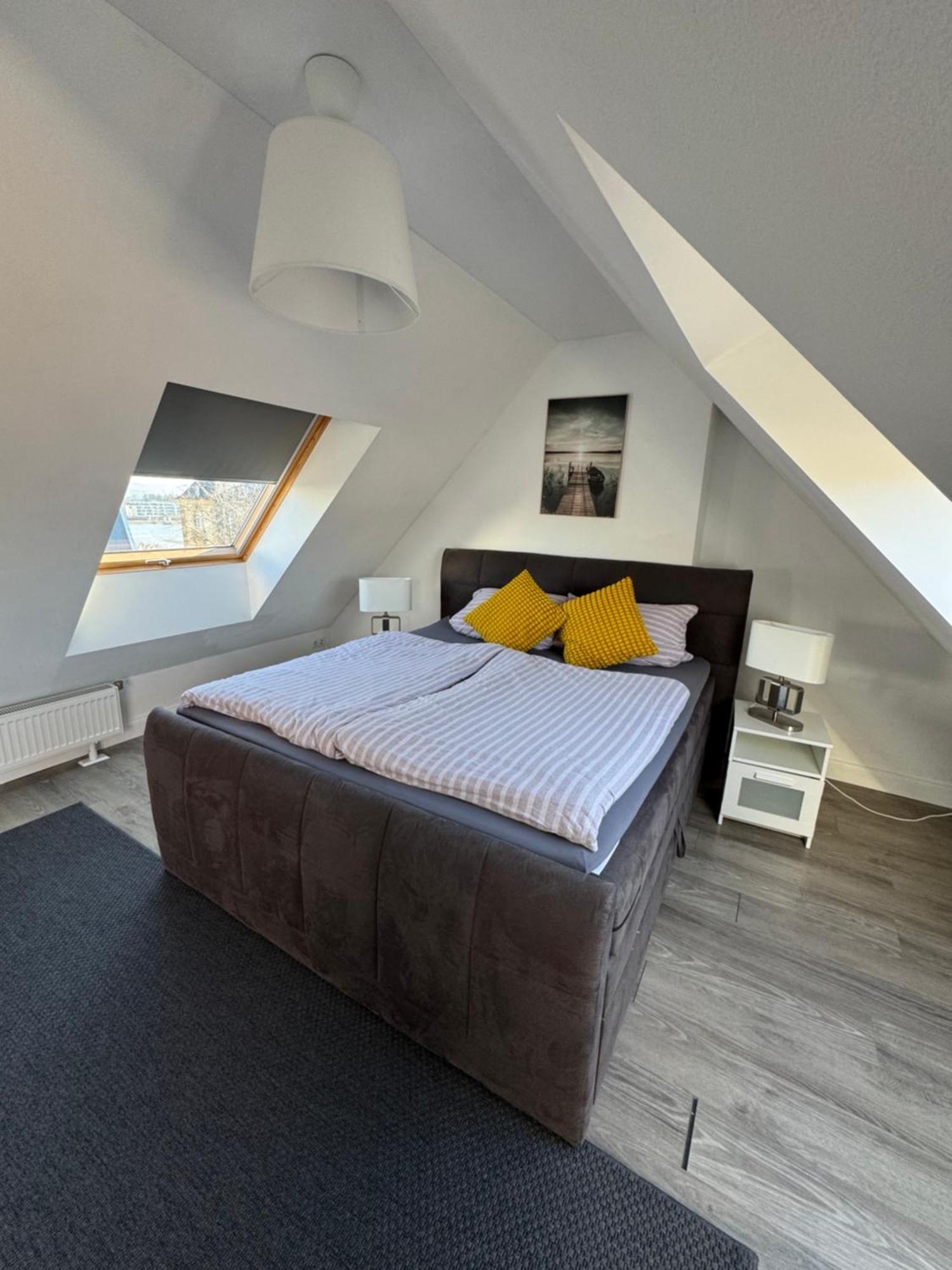 Am Rhein Appartement Bonn